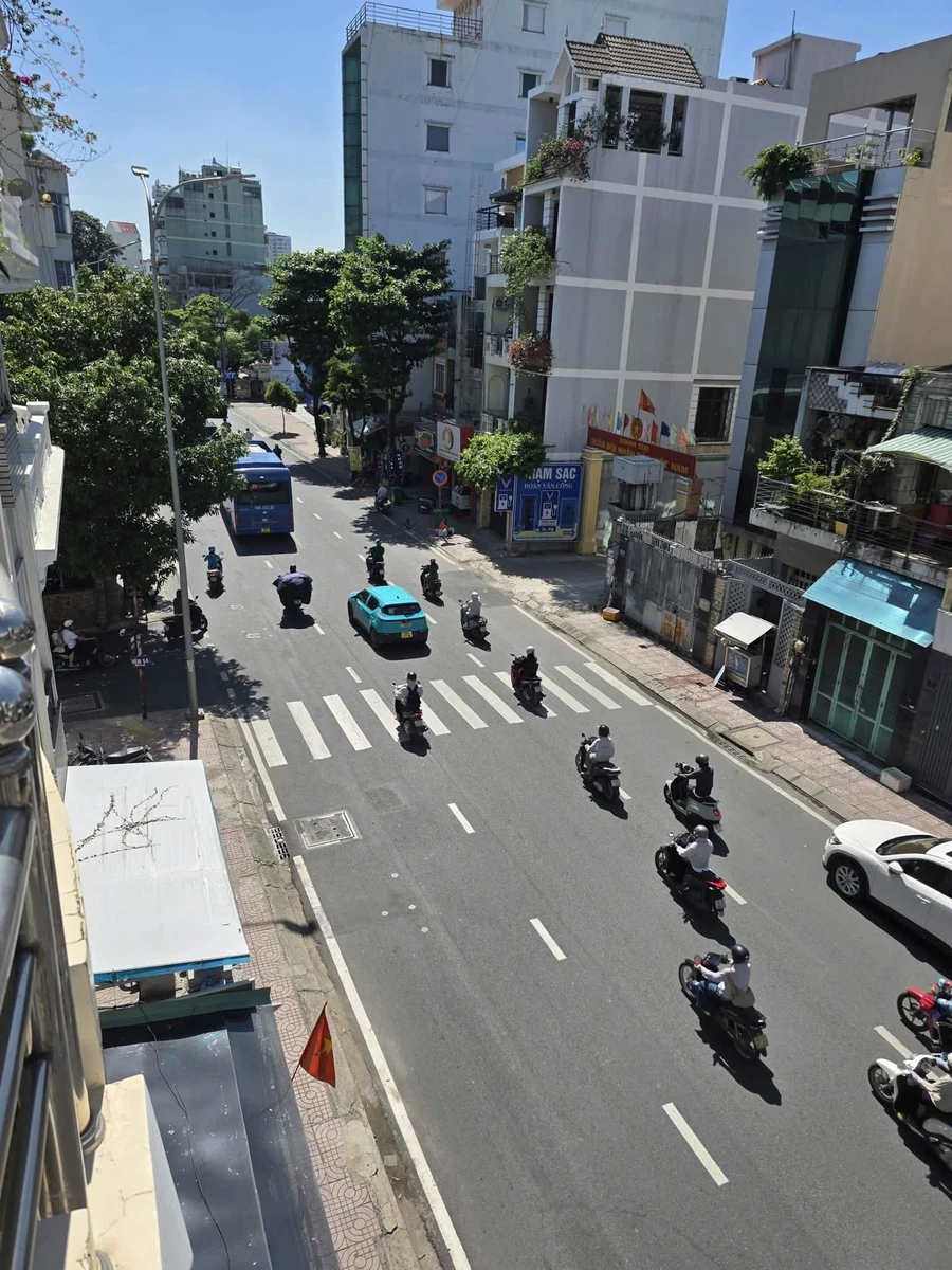 Bán nhà mặt tiền 4 tầng 66m² Phú Nhuận 15 tỷ - Ảnh thu nhỏ 2