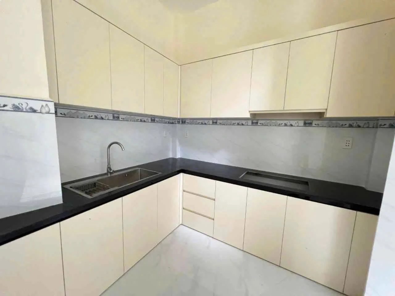 Bán nhà 3 phòng ngủ 65m² Linh Chiểu giá 4 tỷ - Ảnh 1