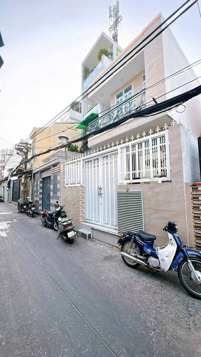 Bán nhà hẻm xe hơi 84m² 3PN đường Đoàn Văn Bơ, Quận 4, giá 7,2 tỷ - Ảnh 1