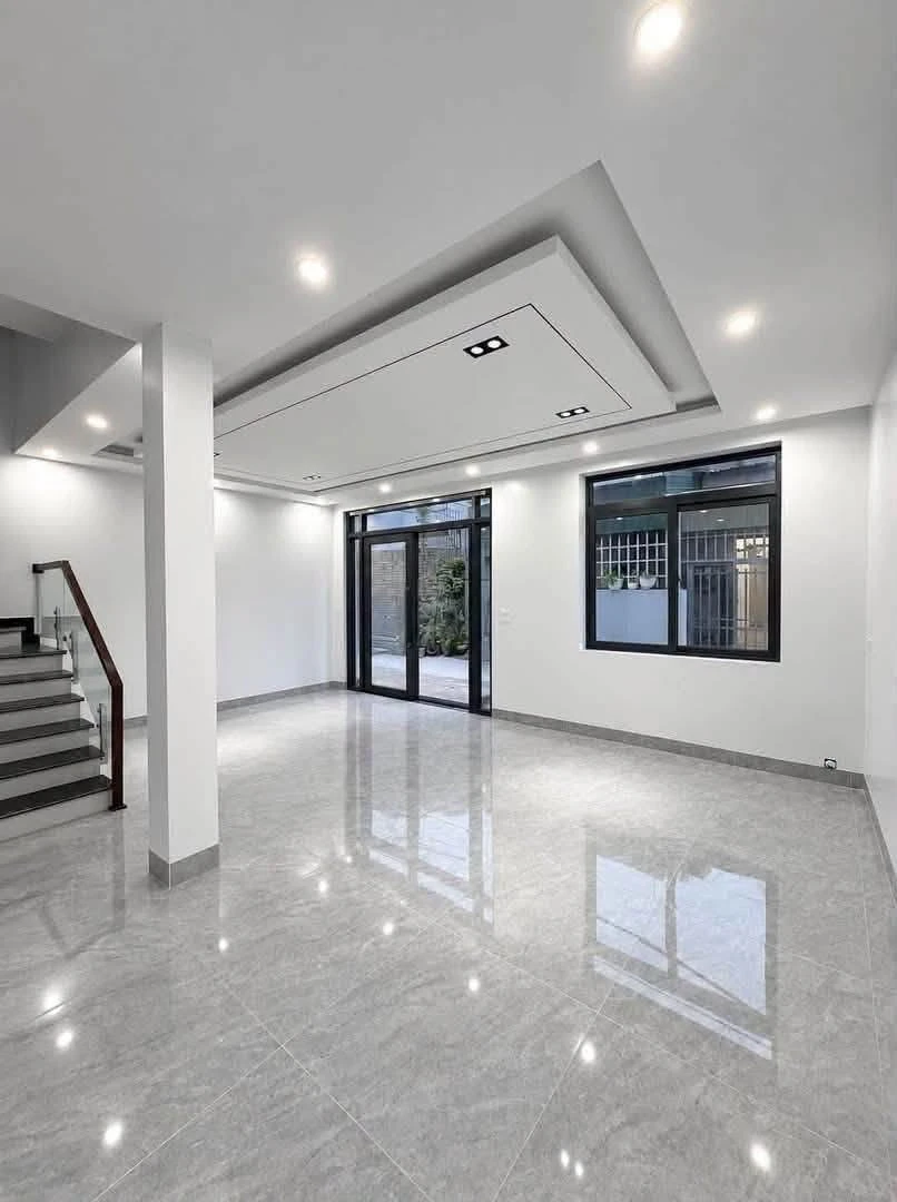 Bán nhà 3 tầng 52-75m² Cao Thắng Quận 1 - Ảnh thu nhỏ 3