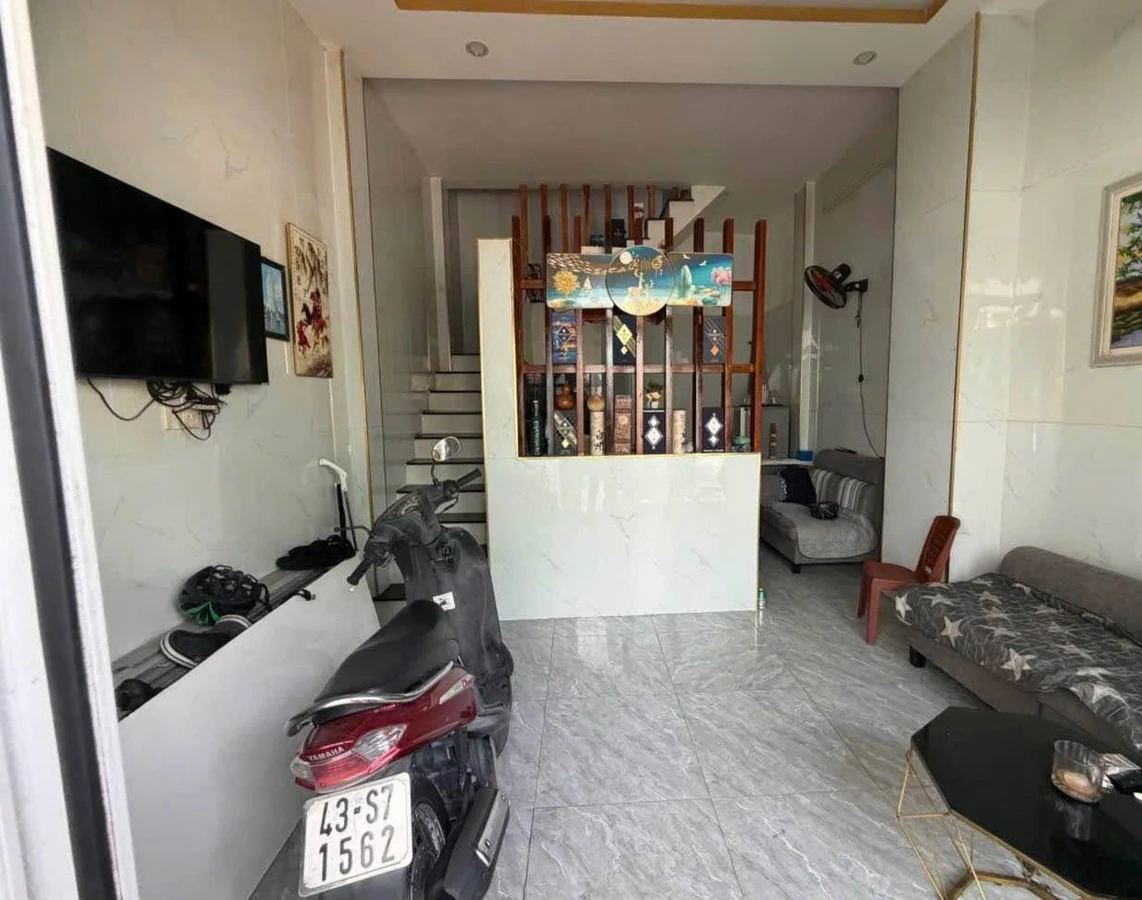 Bán nhà 3 tầng kiệt 27m2, 2PN 2WC gần biển, giá 2 tỷ 50 - Ảnh thu nhỏ 2