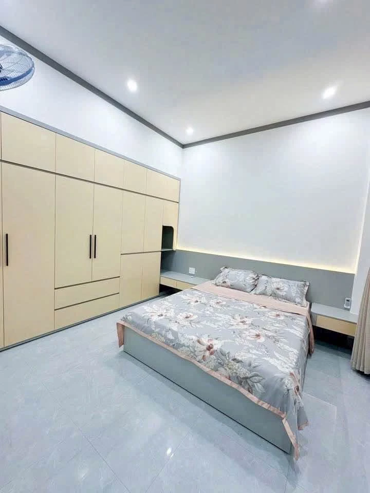 Bán nhà hẻm 303 Y Wang, 210m², 3PN, 3WC, full nội thất, 3 tỷ 100 triệu - Ảnh thu nhỏ 2