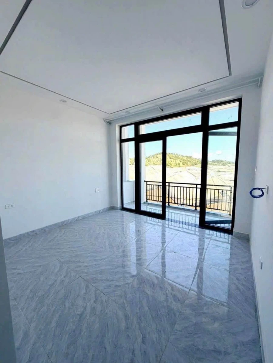 Bán nhà Đà Lạt 163m² 4 phòng ngủ, giá 4,3 tỷ - Ảnh thu nhỏ 5