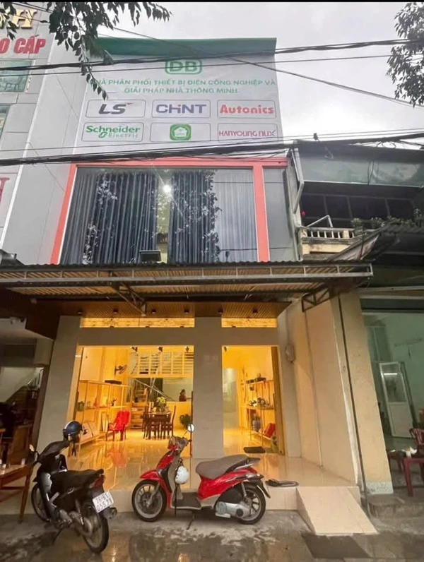 Cho thuê nhà mặt tiền 130m2 Lê Lợi, Quảng Ngãi 9 triệu/tháng