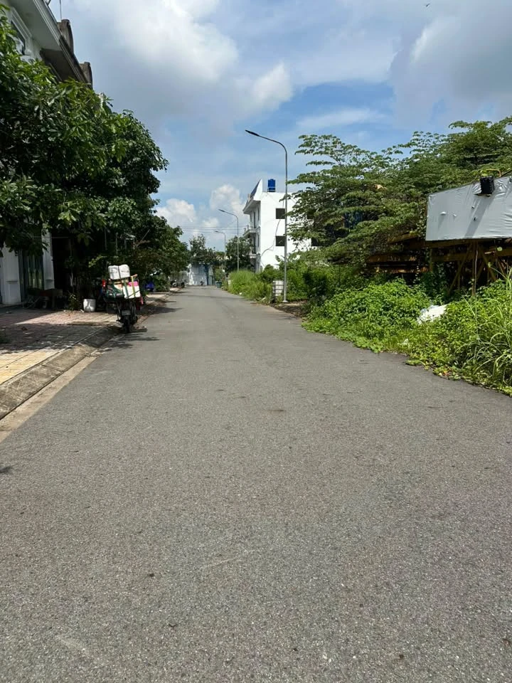 Bán nhà 2 lầu 69,8m² Bến Tre 2,2 tỷ - Ảnh thu nhỏ 3
