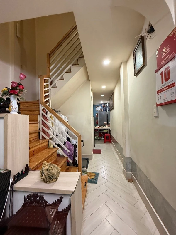 Bán nhà 2 tầng mặt tiền Nguyễn Duy Cung Gò Vấp 37m²