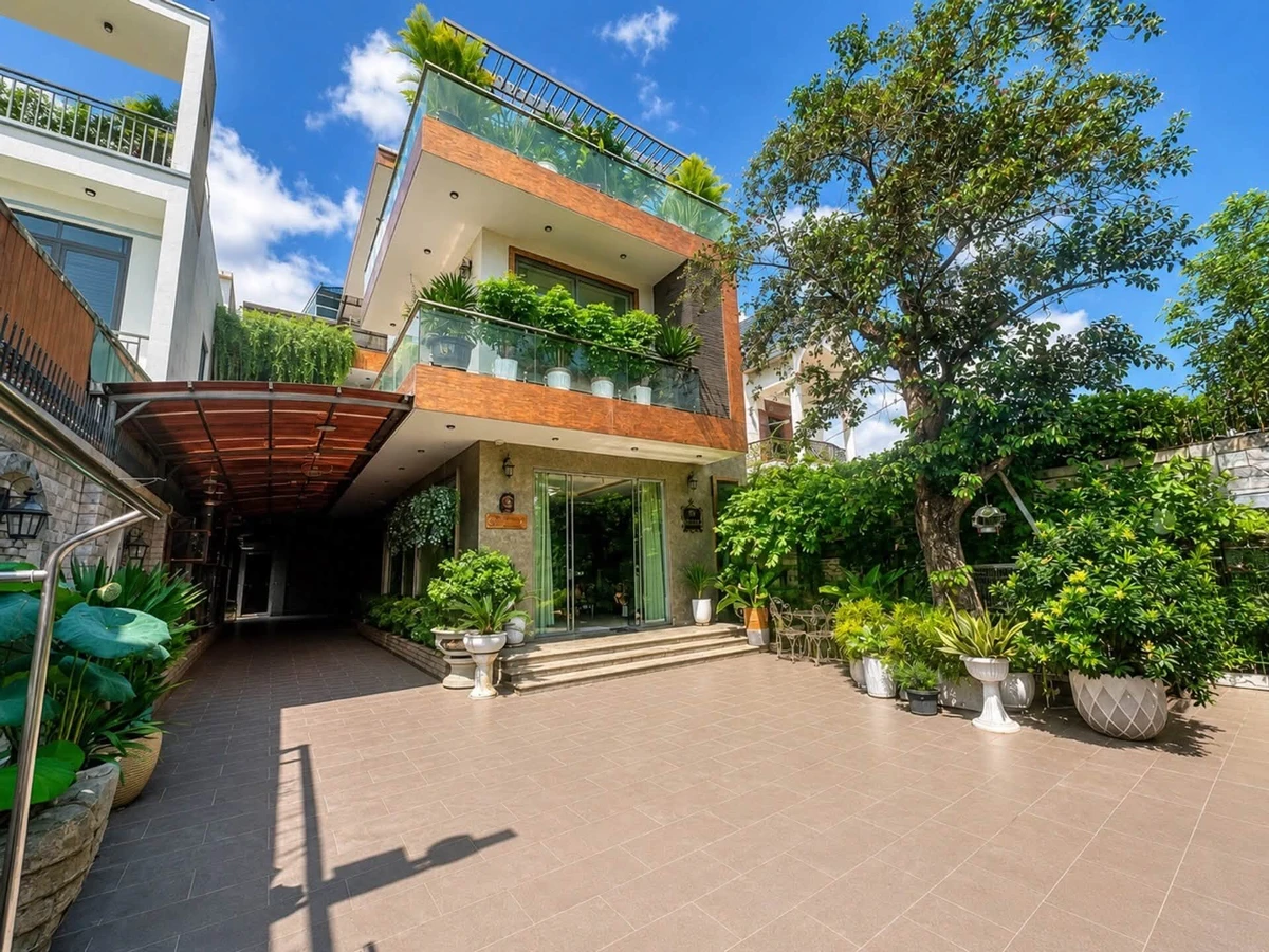 Biệt thự bán Thủ Dầu Một 6PN 320m² giá 15 tỷ - Ảnh 1