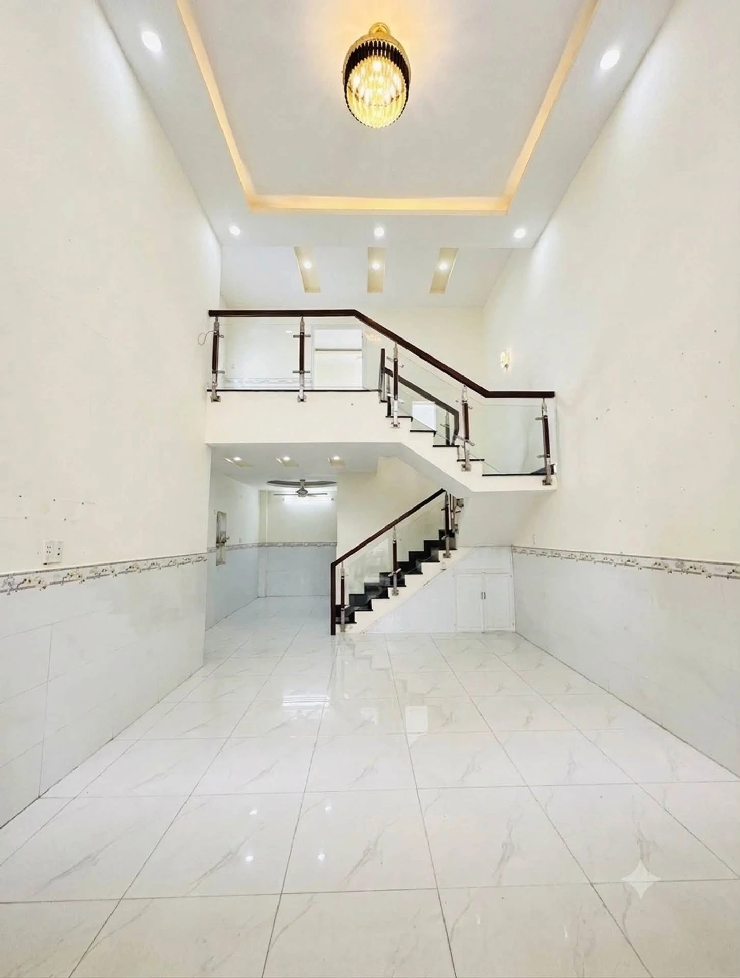 Bán nhà Hóc Môn 50m² 2 tầng 2PN gần chợ Bà Điểm giá 3 tỷ - Ảnh 1