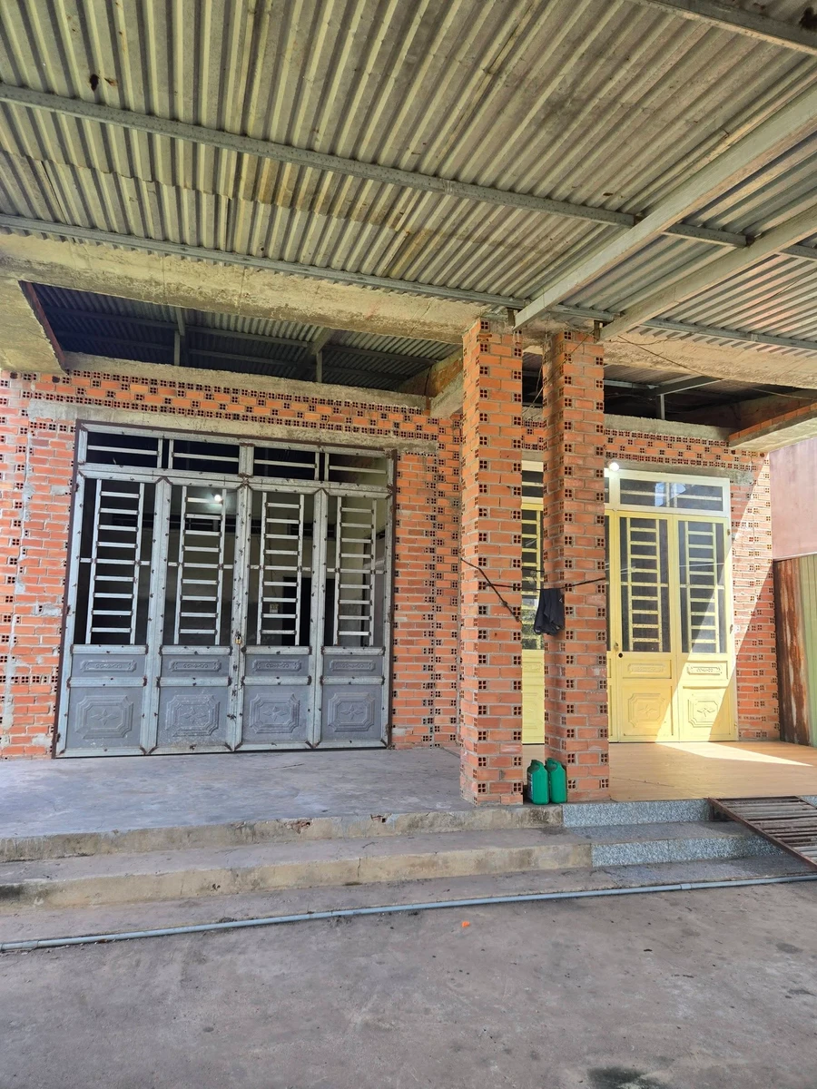 Bán 2 nhà liền kề mặt tiền 795, 468 m², Tây Ninh, 1 tỷ 300 triệu - Ảnh 1