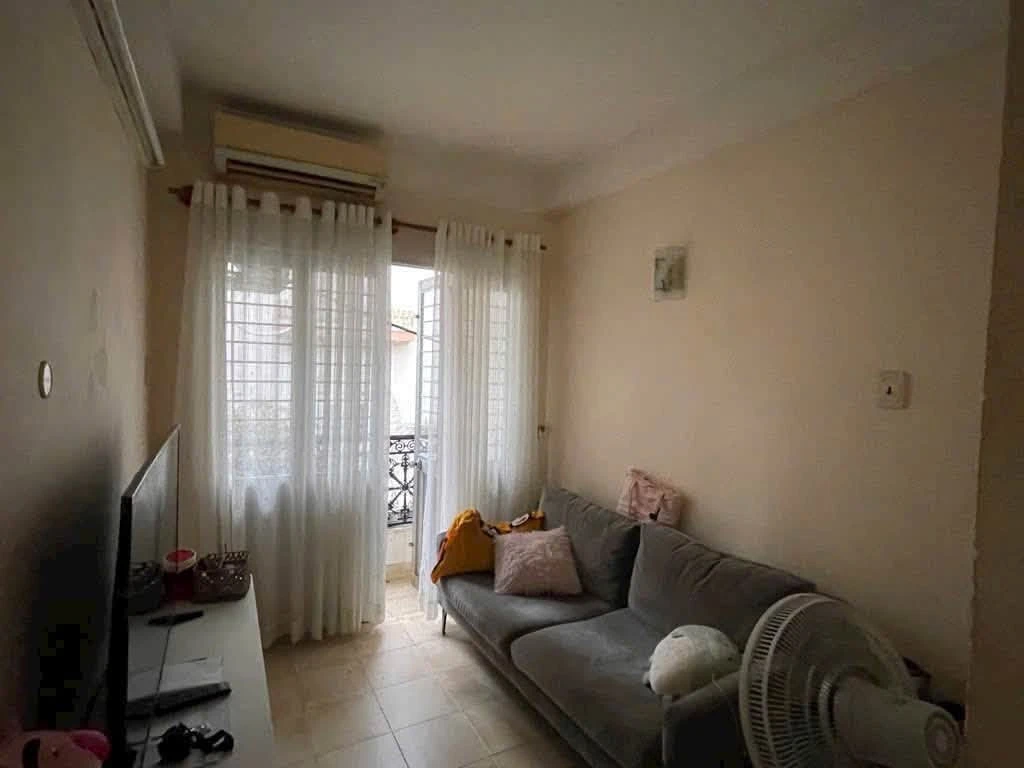 Bán nhà 3 tầng BTCT nở hậu 33m², 4PN 4WC đường Hai Bà Trưng, Quận 3 giá 5,3 tỷ - Ảnh 1
