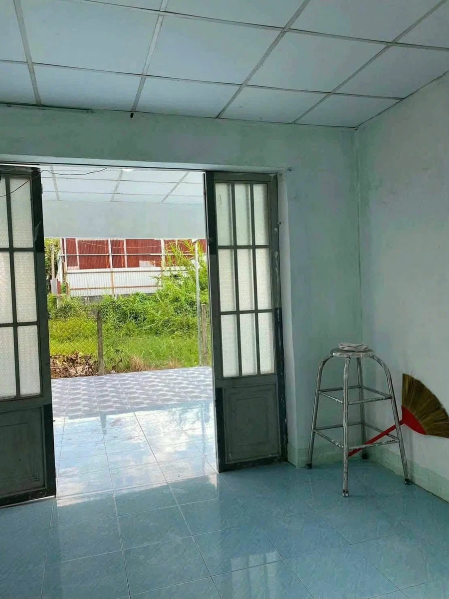 Bán nhà cấp 4 137,3m2 sổ hồng riêng giá 750 triệu tại Củ Chi - Ảnh thu nhỏ 3
