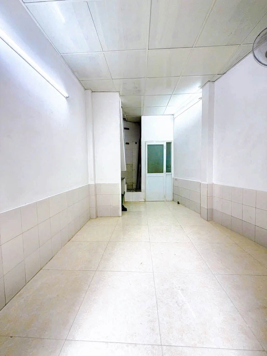 Bán nhà 2PN Q4 14.2m² sổ hồng - 2.5 tỷ - Ảnh thu nhỏ 3