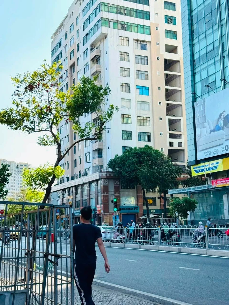 Bán nhà hẻm Hoàng Diệu Quận 4, 30m2, 1 trệt 2 lầu, 3PN, giá 5,6 tỷ - Ảnh thu nhỏ 4