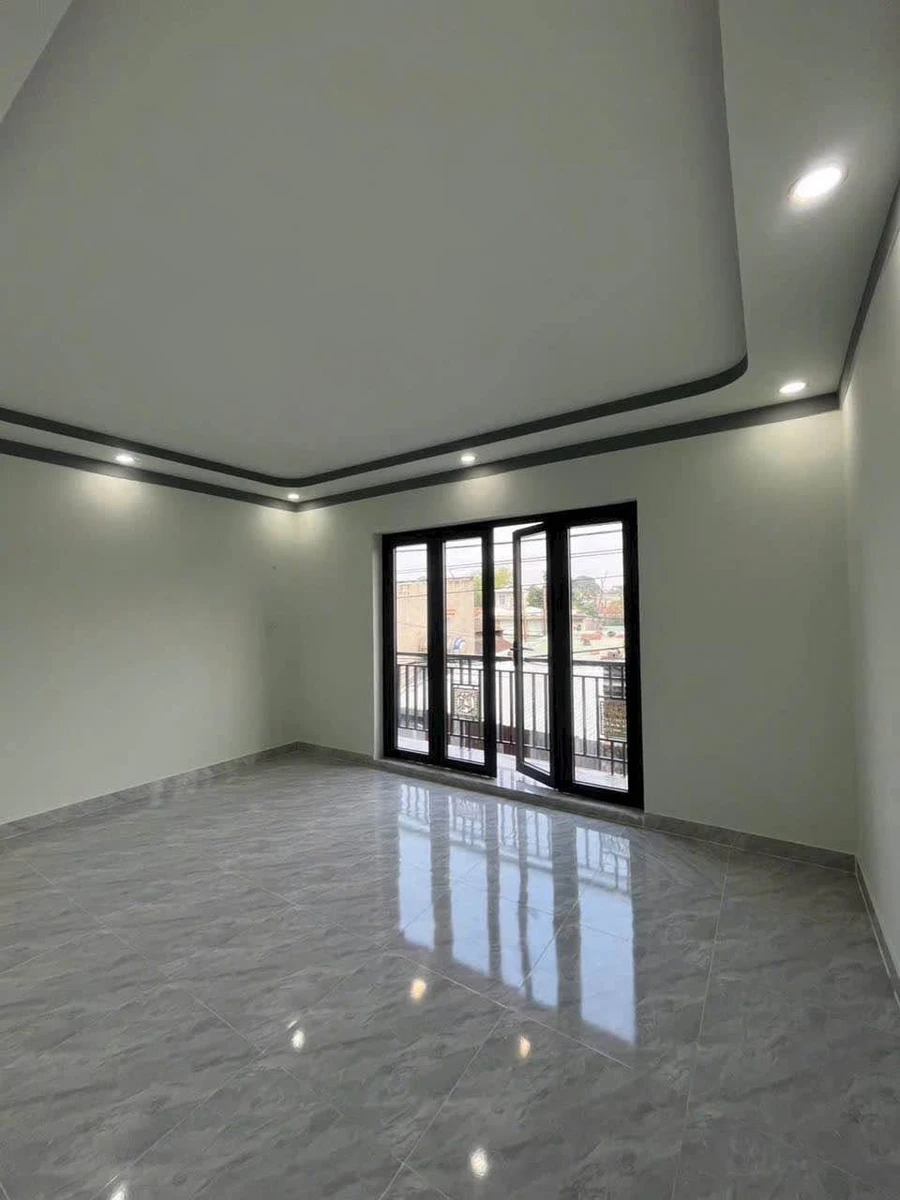 Bán nhà lầu 2 phòng ngủ 76m² Quốc Lộ 1K, Bình Dương - Ảnh thu nhỏ 3