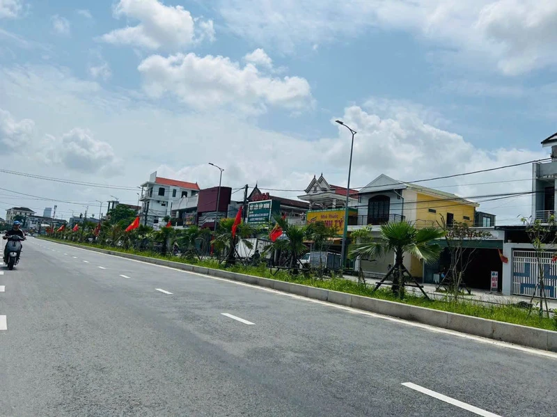 Bán mặt tiền Phạm Văn Đồng, Huế, 160m2, 13 tỷ