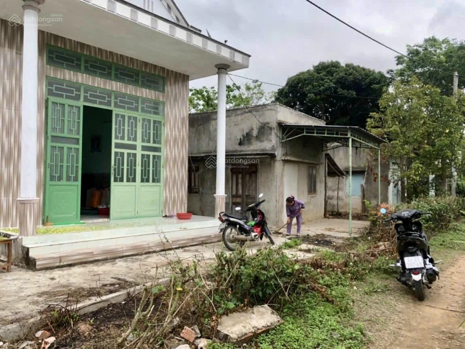 Bán lô đất 2 mặt tiền 512 m2 có nhà cấp 4 chỉ 379 triệu. Sổ sẵn thổ cư 400m2 - Ảnh 1