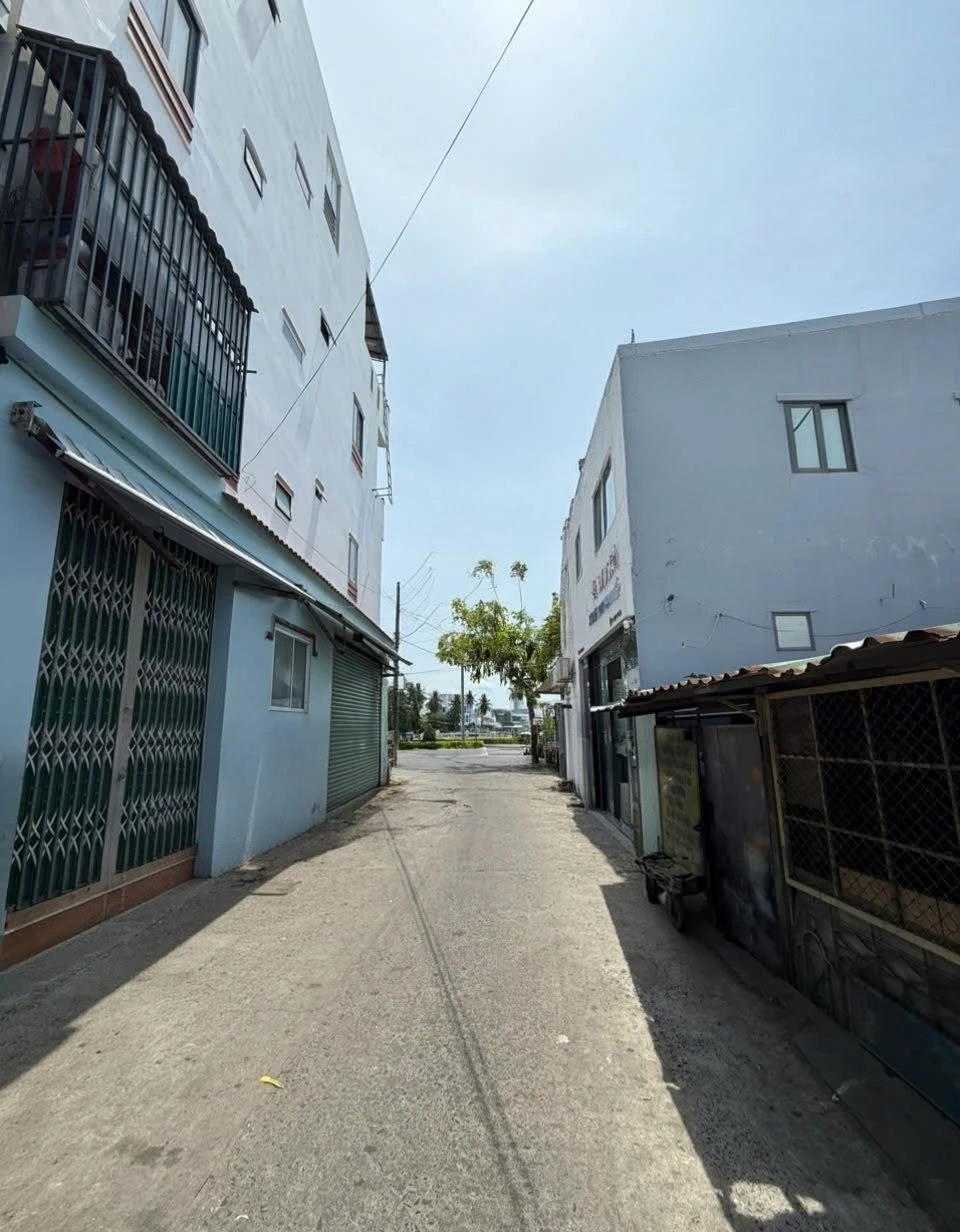 Bán nhà mặt tiền Vạn Hoà, Nha Trang, 32.9m², 3 tỷ 400 triệu - Ảnh 1