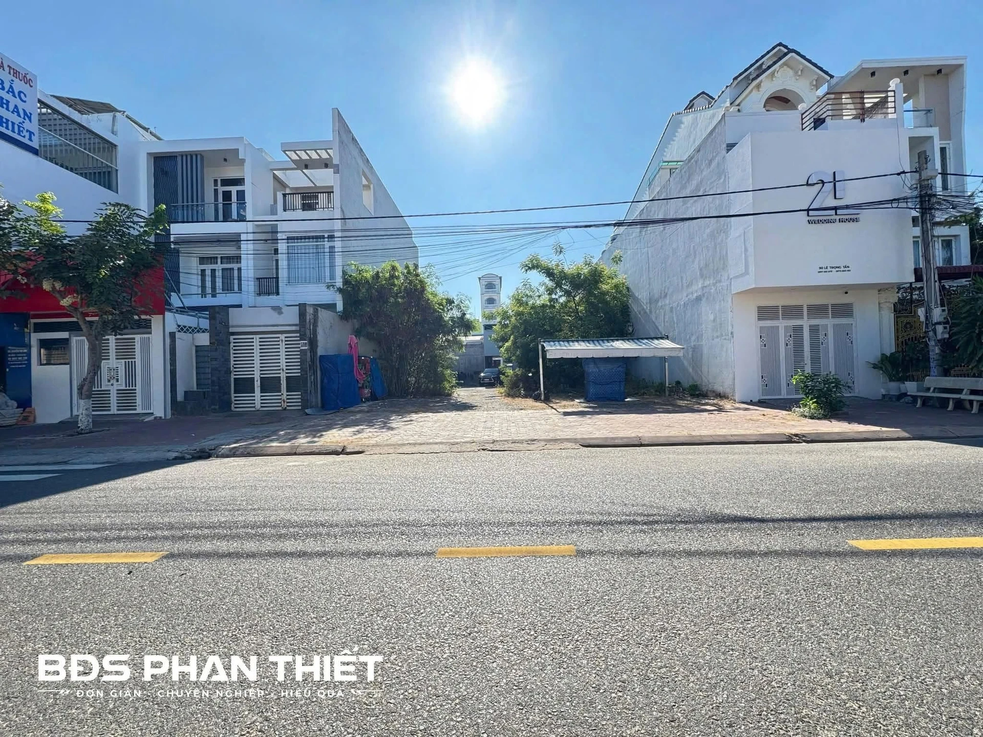 Bán đất mặt tiền Lê Trọng Tấn, 405 m2, Phú Thủy - Ảnh 1