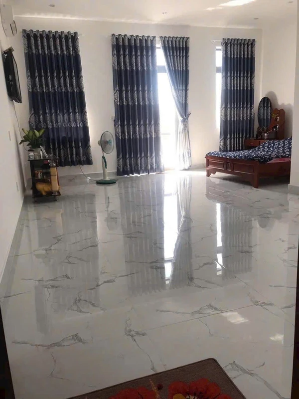 Bán nhà hẻm ô tô 1 trệt 2 lầu 111m2 đường Nguyễn An Ninh, Vũng Tàu