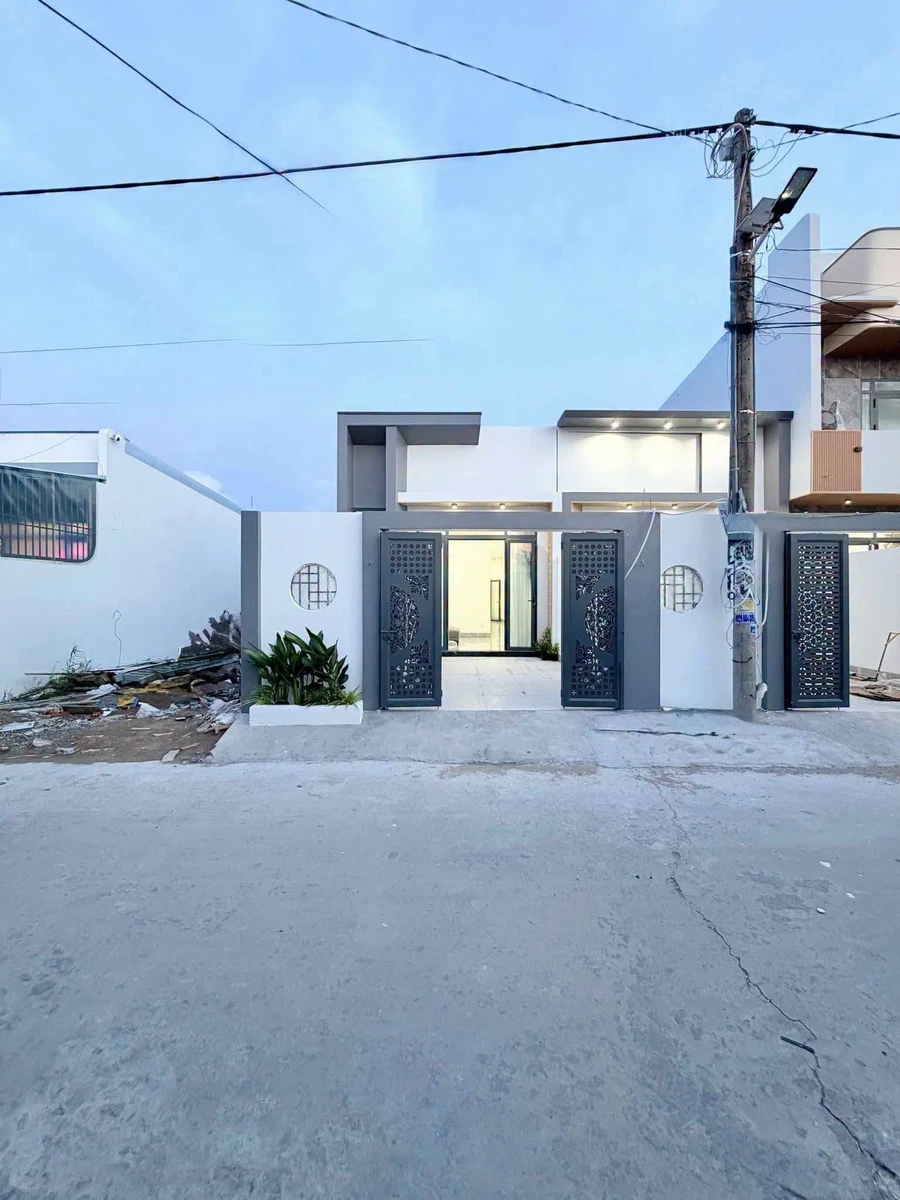 Bán nhà mặt tiền Nguyễn Huy Tưởng Rạch Giá 89m² 1.65 tỷ - Ảnh 1