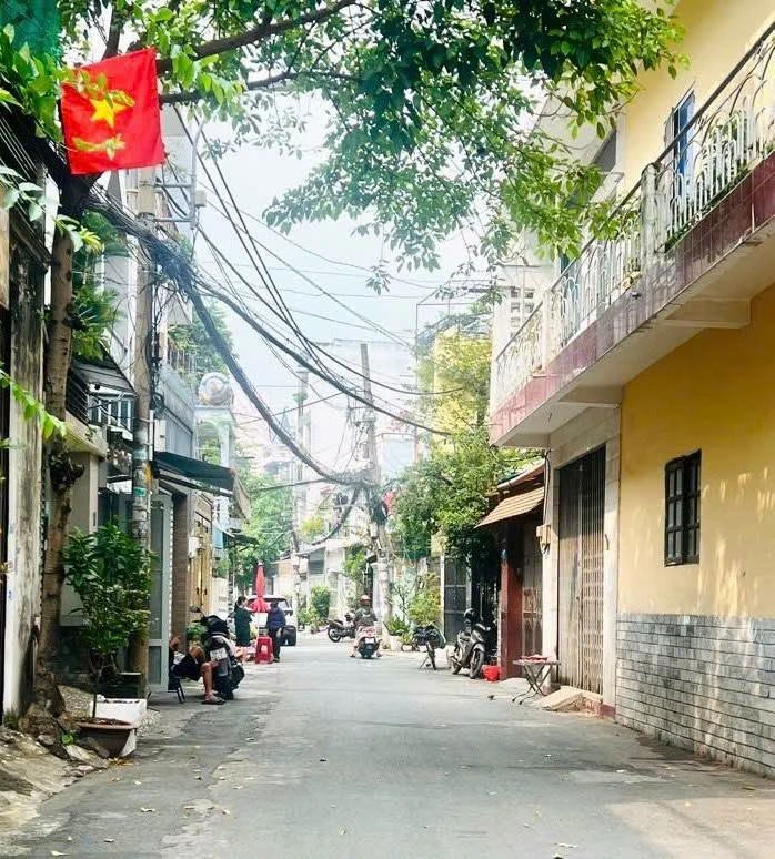 Bán nhà 1 trệt 2 lầu sân thượng 80m² gần Lê Liễu, Lý Tuệ, Tân Phú giá 8,3 tỷ - Ảnh 1
