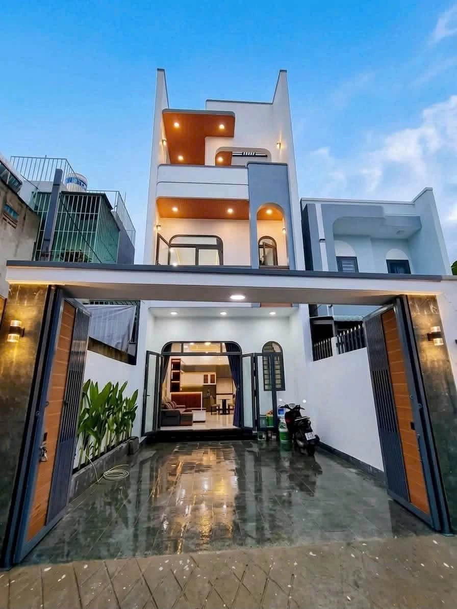 Bán nhà 2 lầu 180m² 3PN Phú Mỹ Thủ Dầu Một Bình Dương - Ảnh 1