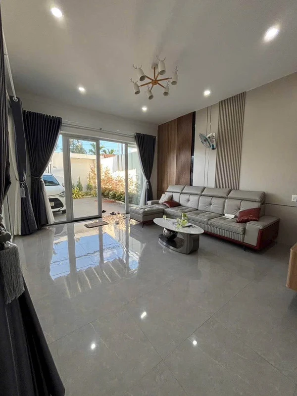Bán nhà mặt tiền Nguyễn Trường Tộ 7×25m, 3PN, 3,99 tỷ
