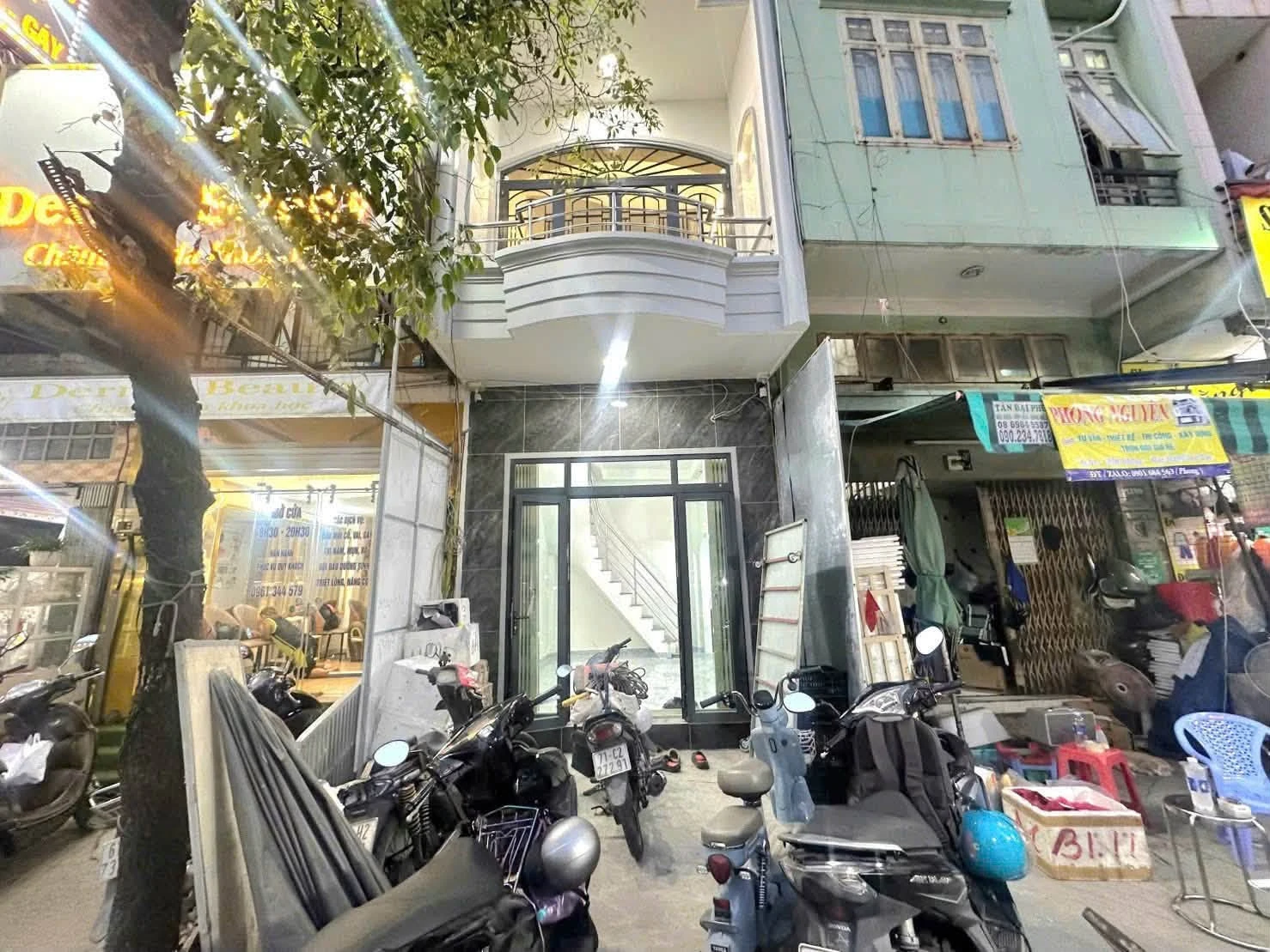 Bán nhà mặt tiền Hoàng Hoa Thám 35m2, 1 trệt 2 lầu, gần chợ Cây Quéo, Bình Thạnh - Ảnh 1