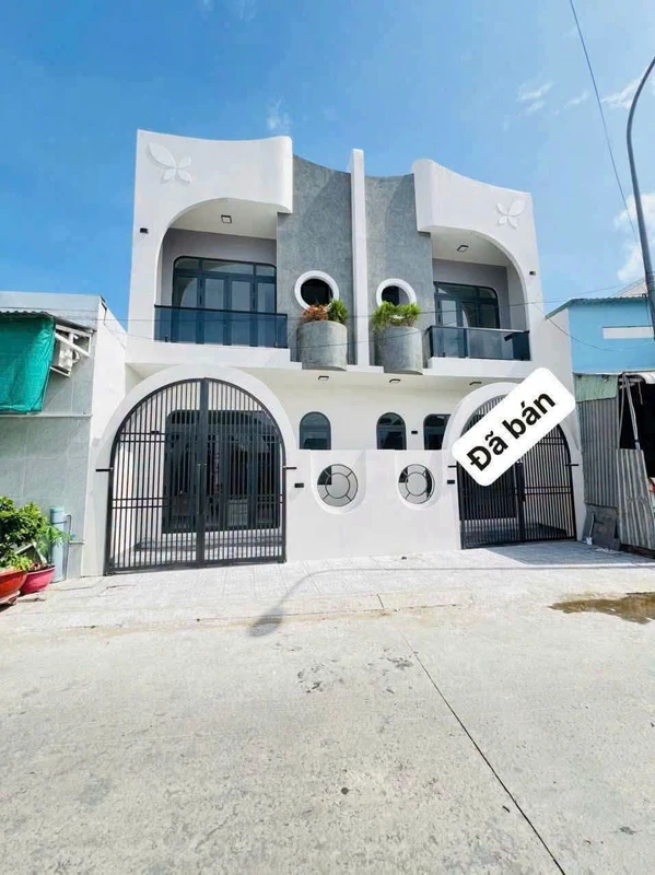 Bán nhà 2 tầng, 2 PN, 3 WC, 78m² đường Sương Nguyệt Anh, Rạch Giá