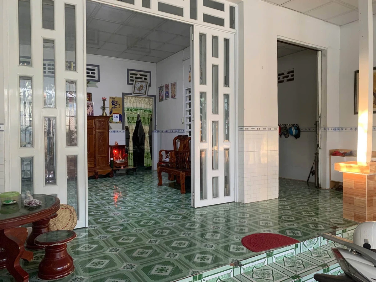 Bán đất tặng nhà cấp 4 Mỹ Hòa Long Xuyên, 200m2, 1 tỷ 650 triệu - Ảnh thu nhỏ 3