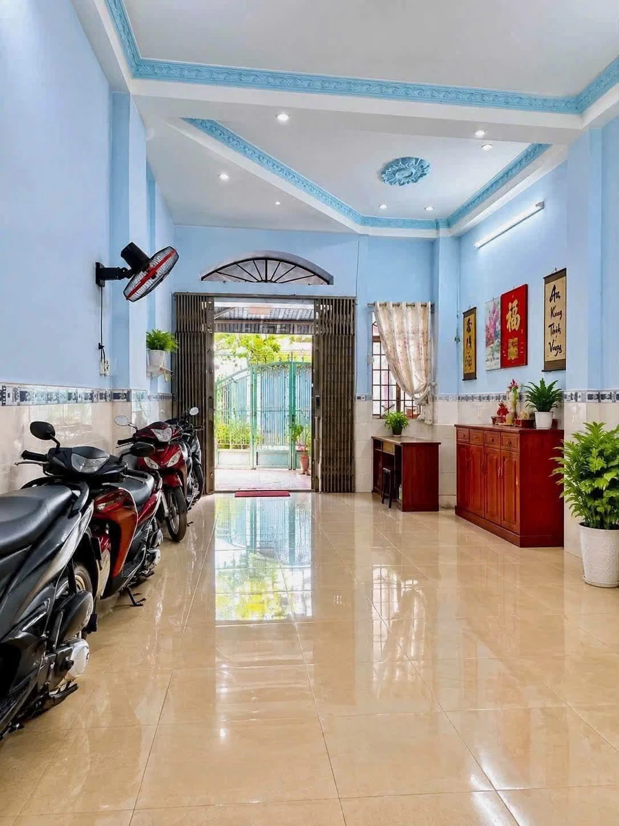 Bán nhà Nguyễn Chí Thanh Q11, 63m², 3 tầng, 5PN, 7.9 tỷ - Ảnh thu nhỏ 3