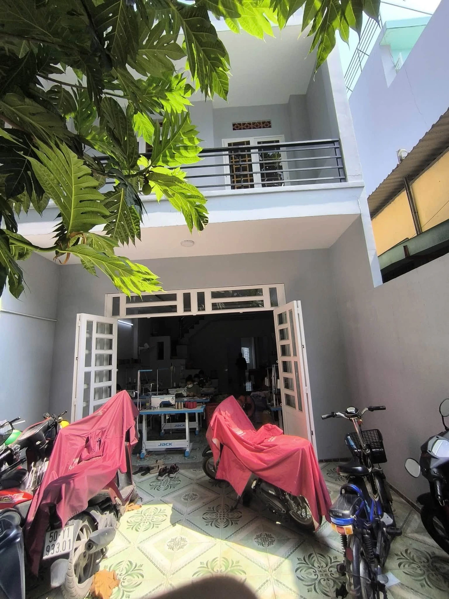 Bán nhà hẻm ôtô Trung Mỹ Tây 135m2 giá 8 tỷ - Ảnh 1