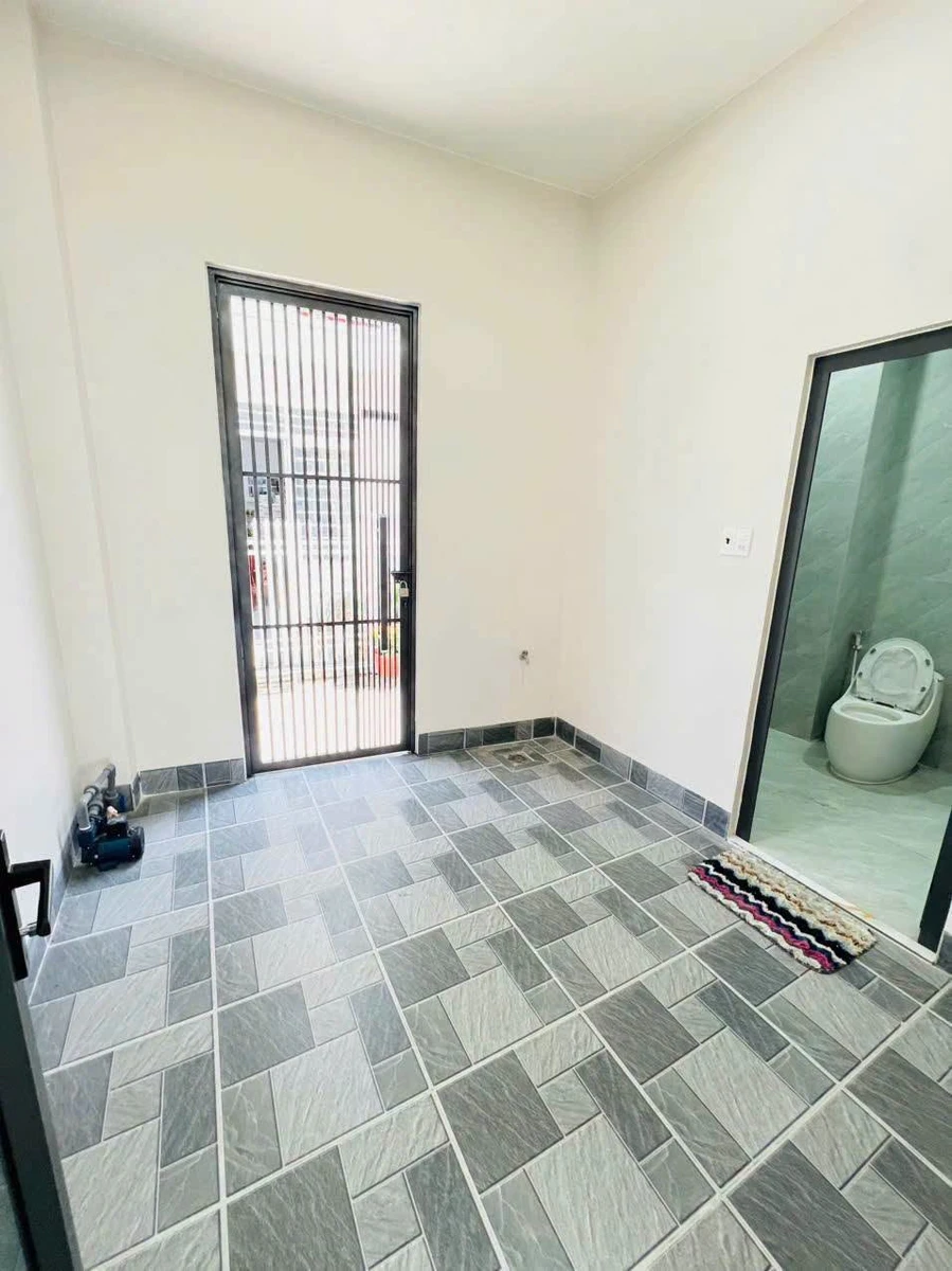 Bán nhà 2 phòng ngủ 78m² mặt tiền Rạch Giá 2,79 tỷ - Ảnh thu nhỏ 5