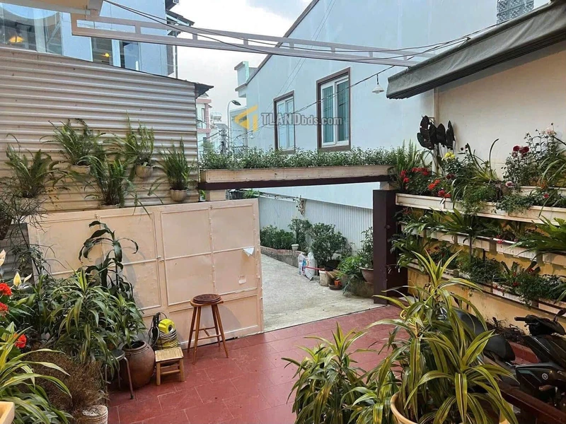 Bán nhà phố hẻm ô tô 91.6m² 4 phòng Đà Lạt