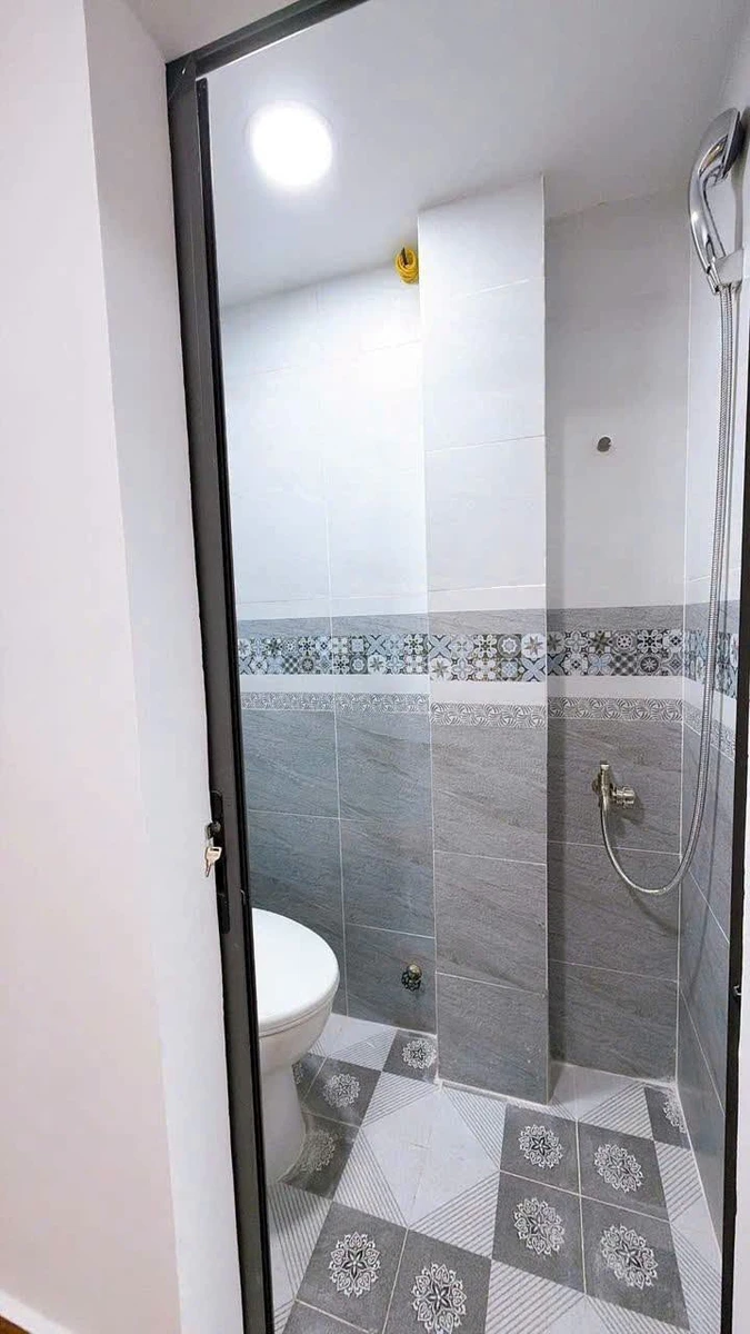 Bán nhà hẻm Đoàn Văn Bơ Quận 4, 27.4m² 2PN 2WC - Ảnh thu nhỏ 4