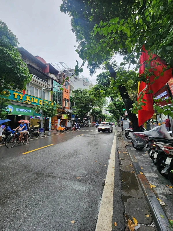 Bán nhà phố Hàng Gai Hà Nội 25m2 4 tầng 7.8 tỷ
