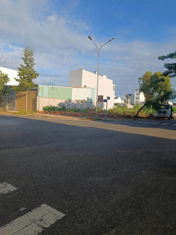 Bán đất mặt tiền Trần Tứ Bình, Phan Thiết 100m2 giá 3 tỷ 150