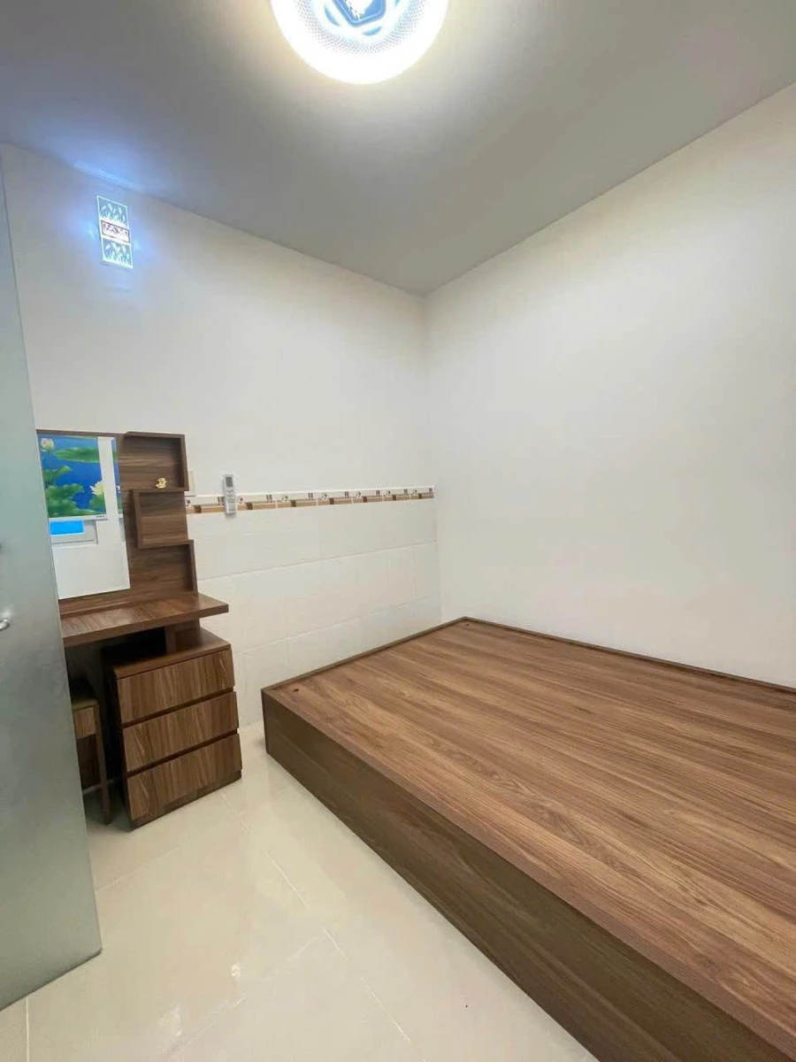 Bán nhà 1PN, 1 trệt 1 lầu full nội thất, 25,4m² Bén Thành, Quận 1 - Ảnh thu nhỏ 4