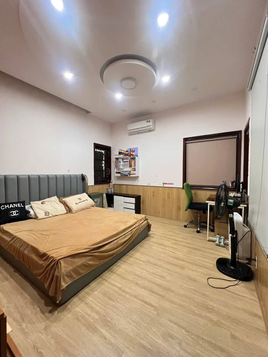 Biệt thự sân vườn Phước Bình, 351m², 4PN, 31 tỷ - Ảnh thu nhỏ 5
