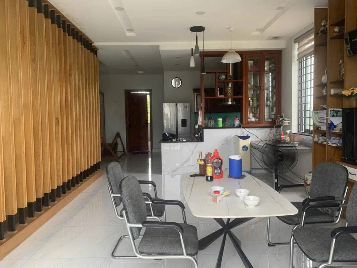 Bán nhà 3 phòng ngủ 360m² Long Hương, Bà Rịa, 4 tỷ 200 - Ảnh thu nhỏ 5