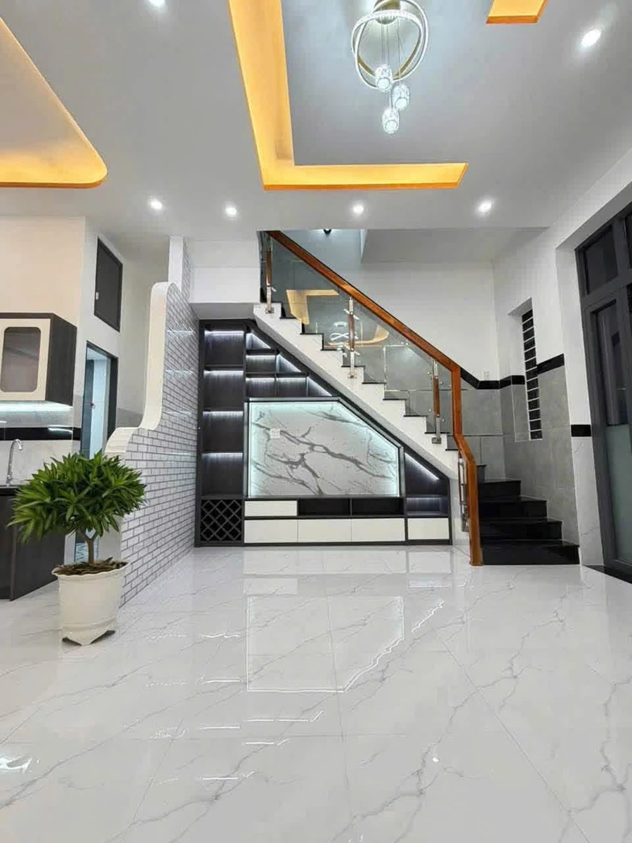 Bán nhà ôm góc 2 tầng 40m2 trung tâm Quy Nhơn - Ảnh thu nhỏ 2