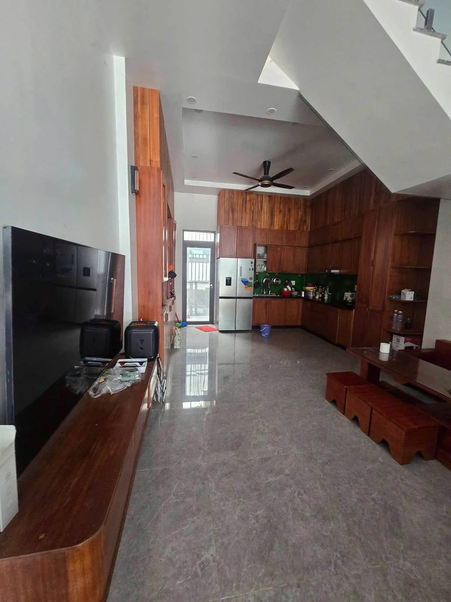 Cho thuê nhà 4 tầng 65m² full nội thất 15 triệu/tháng Quy Nhơn - Ảnh thu nhỏ 2