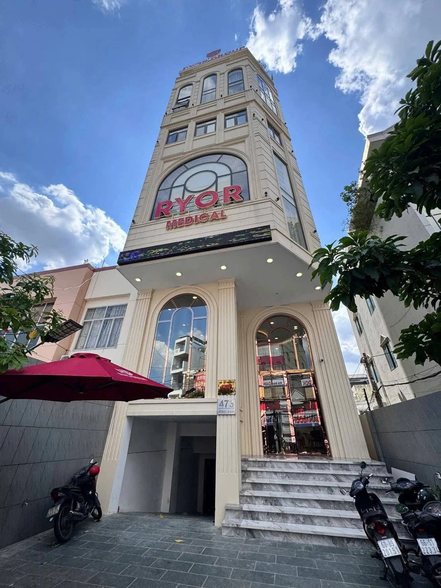 Bán tòa văn phòng góc 2 mặt tiền Lê Quang Định, Gò Vấp, 183.8m² - Ảnh 1