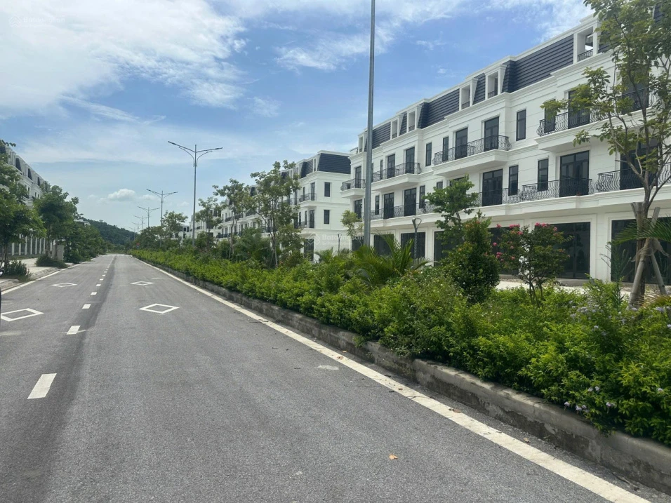 Bán căn shophouse đường 30m giá rẻ 3,8 tỷ, gồm cả nhà và đất, sổ đỏ chuyển nhượng trong ngày - Ảnh thu nhỏ 5