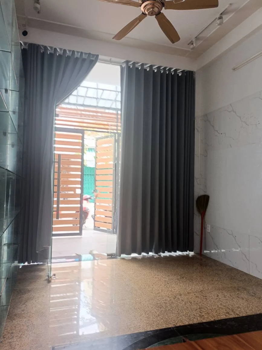 Bán nhà mặt tiền 68m2 gần chợ Tôn Đức Thắng, gần 5 tỷ - Ảnh thu nhỏ 4