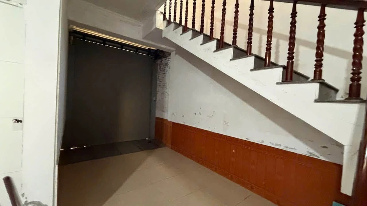 Bán nhà 2 tầng mặt đường Tôn Thất Tùng, 75m2, Quận 1 - Ảnh thu nhỏ 3