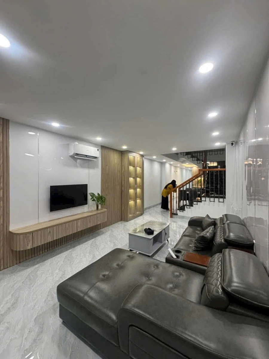 Bán nhà 2 tầng 3PN gần biển Trần Phú Nha Trang 6.9 tỷ - Ảnh thu nhỏ 2