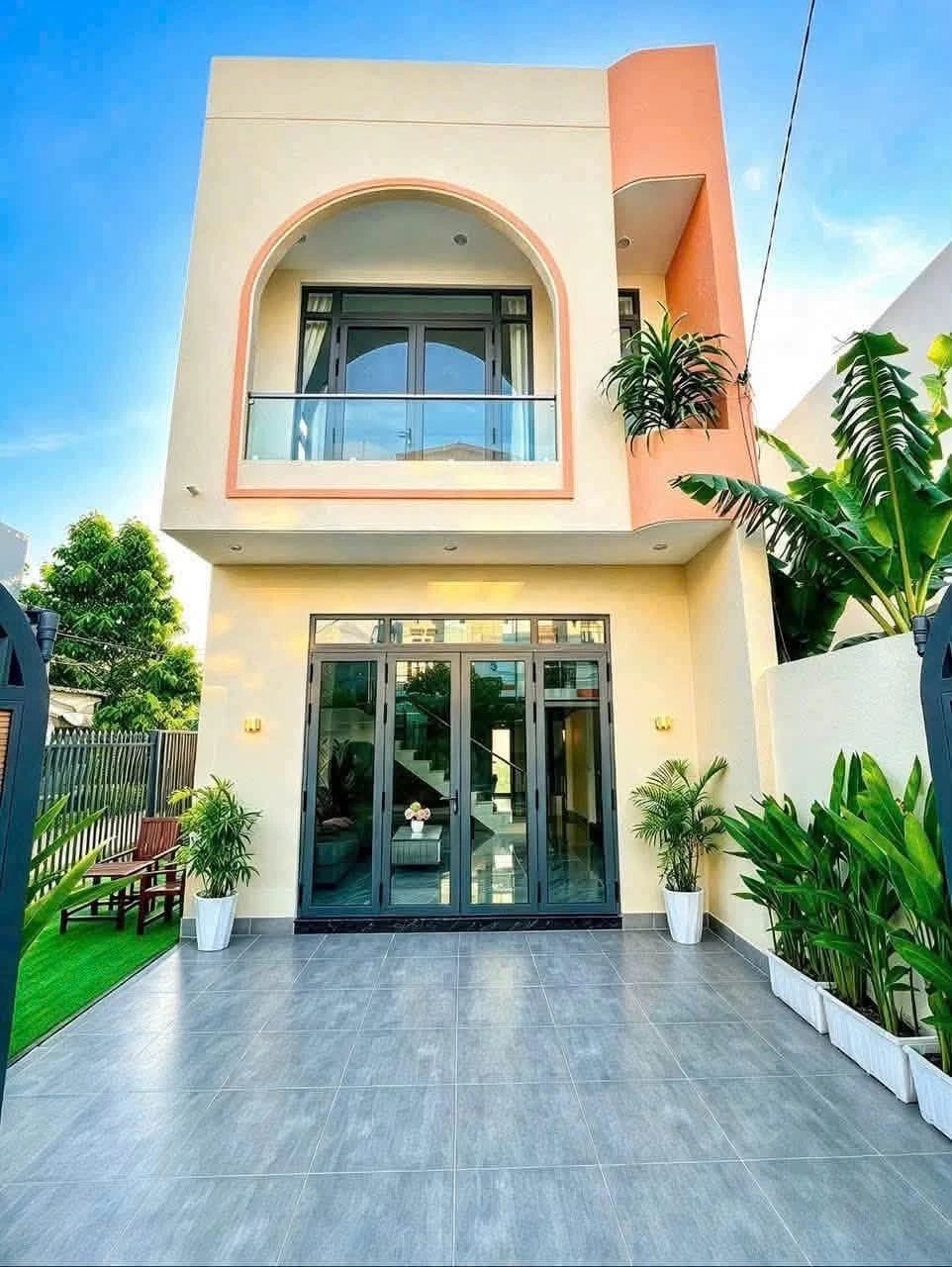 Bán nhà mặt tiền lô góc 85m² 2PN Rạch Giá - Ảnh 1