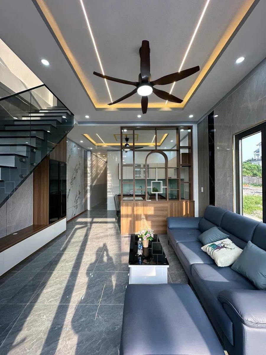 Bán nhà lầu 2 mặt tiền 75m2, 3PN gần trường mầm non Tinh Khôi, Trảng Dài - Ảnh thu nhỏ 2