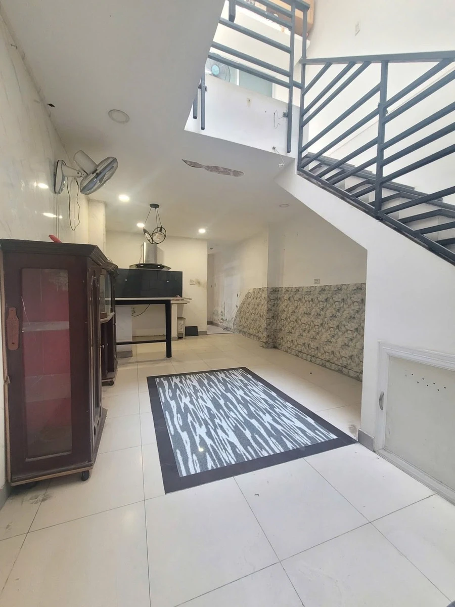 Bán nhà 2 mặt tiền Diên Hồng Bình Thạnh 70m2 4PN 9.2 tỷ - Ảnh thu nhỏ 3